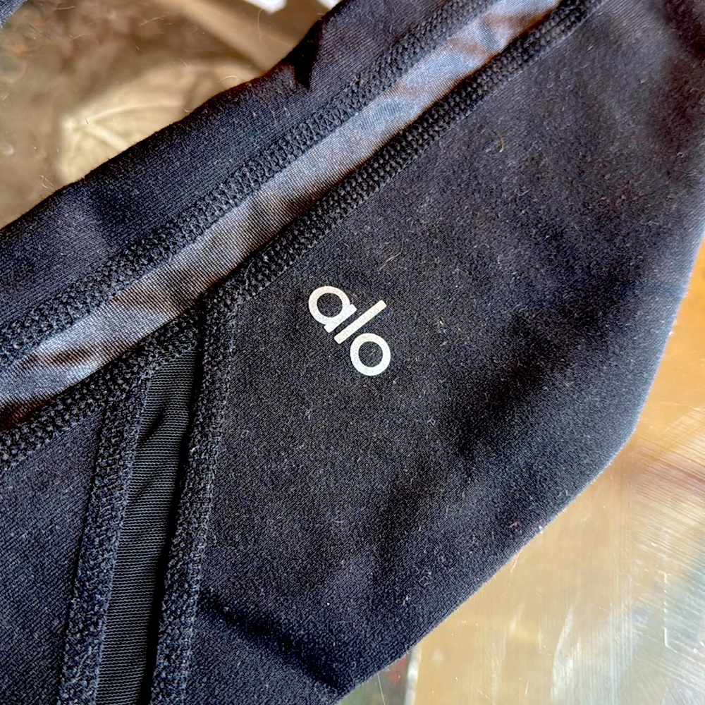 ALO leggings with cute mesh lining, size XXS